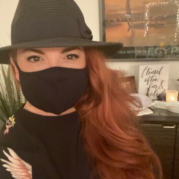 Meet your Posher, Rachel - Picture 10 of 16